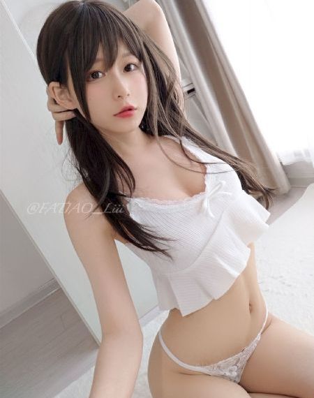 捆绑调教美女_720电影全集观看